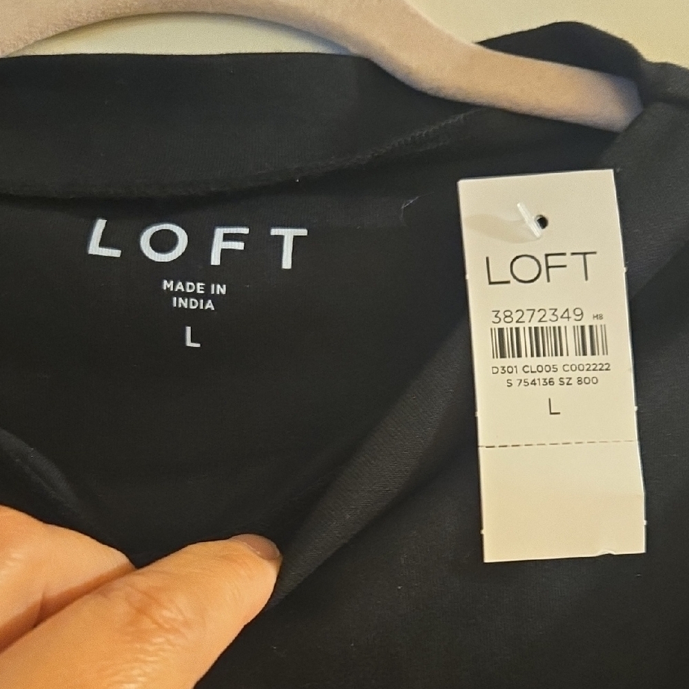 LOFT Knotted Mock Neck Shell - Picture 2 of 6
